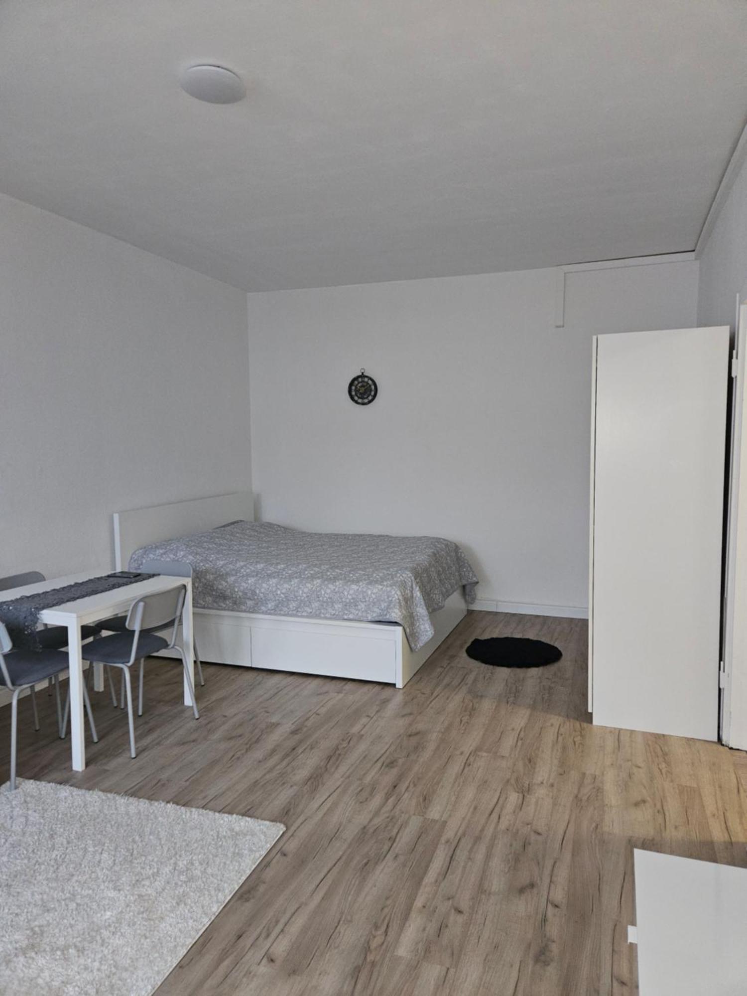 Eine Schoene Kleine Wohnung Mitten Im Zentrum Von Dortmund !!! Bagian luar foto